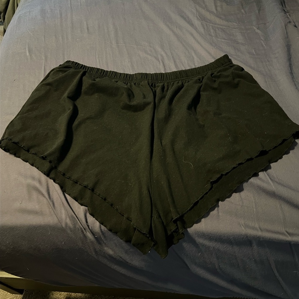 SHEIN Black Ruffle Hem Pajama Shorts